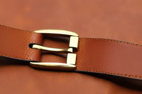 How to Identify Genuine Leather: Expert Tips and Tricks